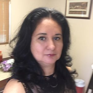 Meet your Posher, Adriana